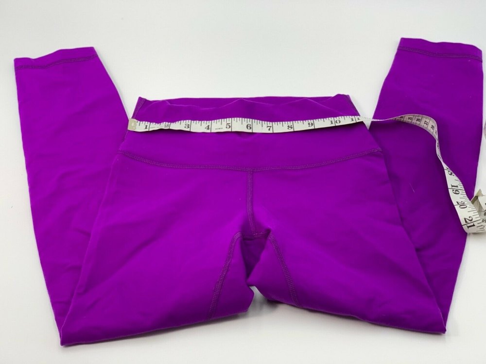 Lululemon athletica Womens Size 4 Purple Stripe Crop Capri Leggings